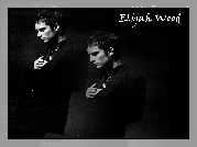 Elijah Wood,czarny garnitur,krawat