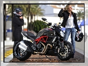 Blondynka, Motor, Ducati