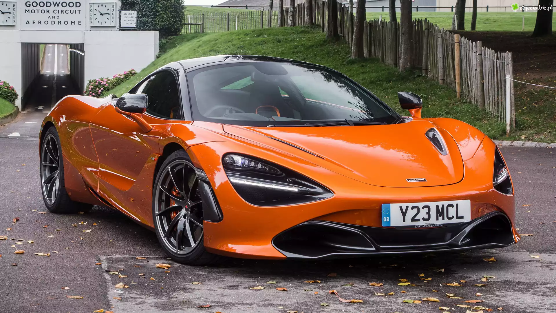 McLaren 720S, Pomarańczowy