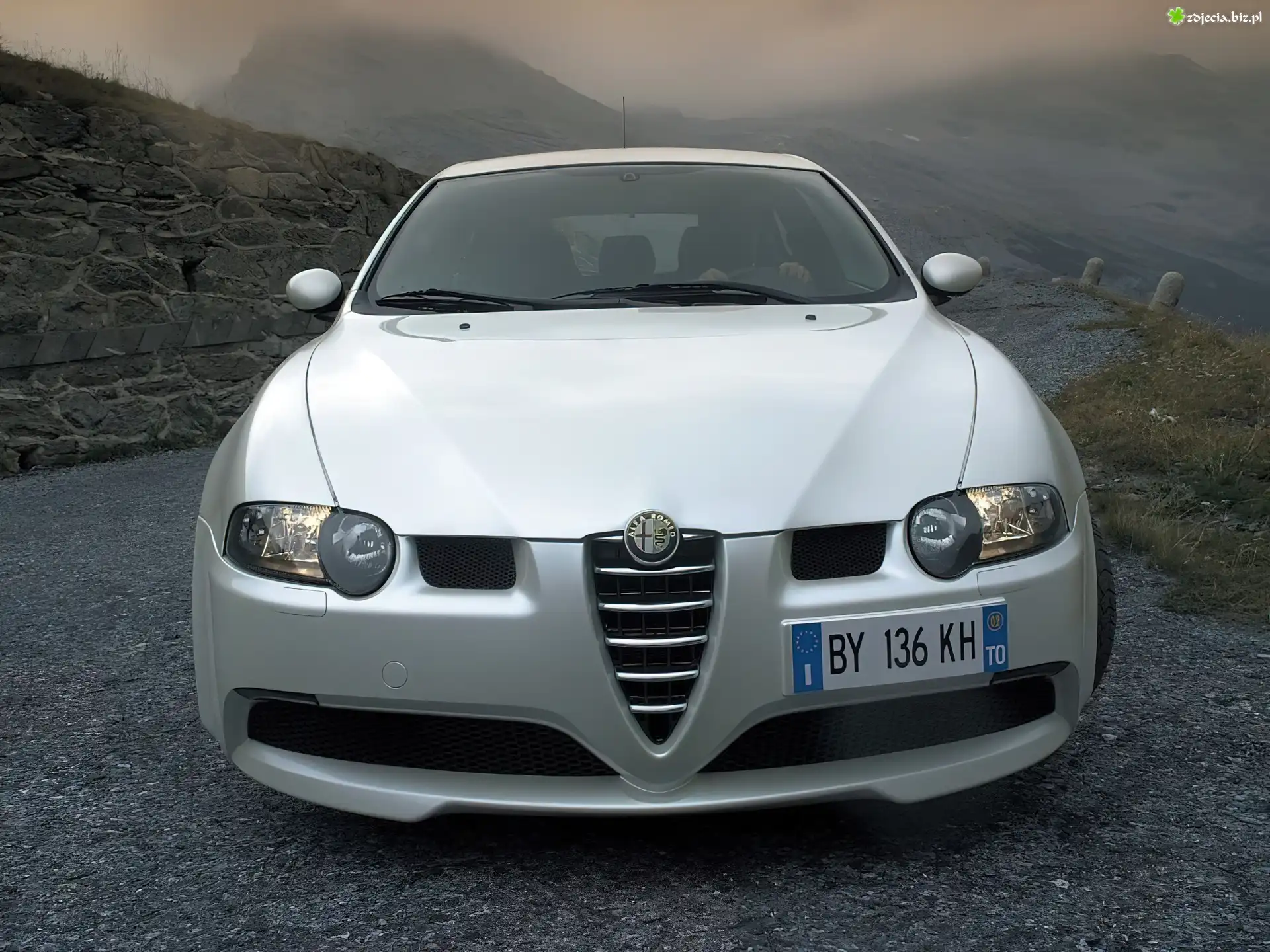 Alfa Romeo 147, Przód