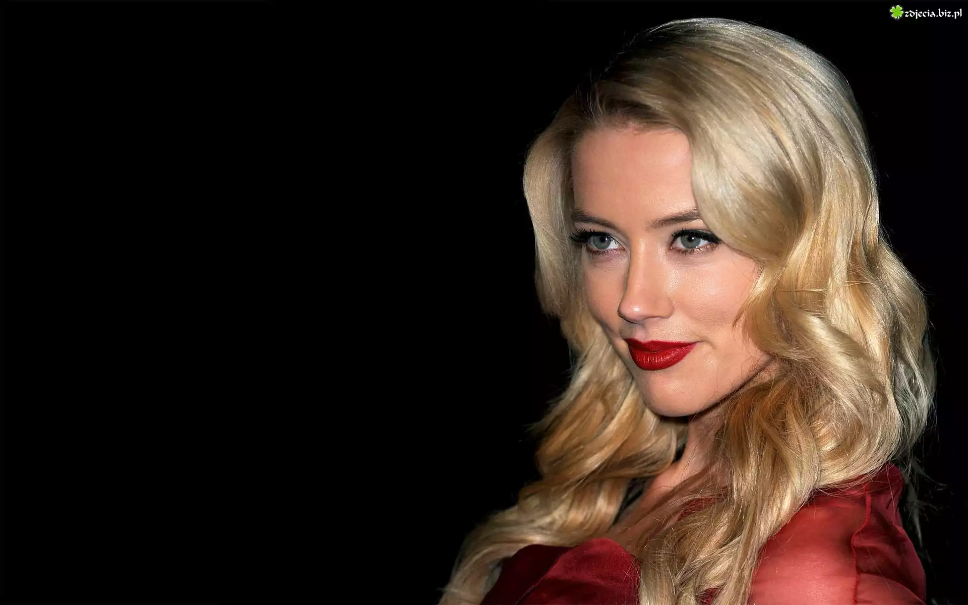 Amber Heard, Uśmiech, Blond, Włosy