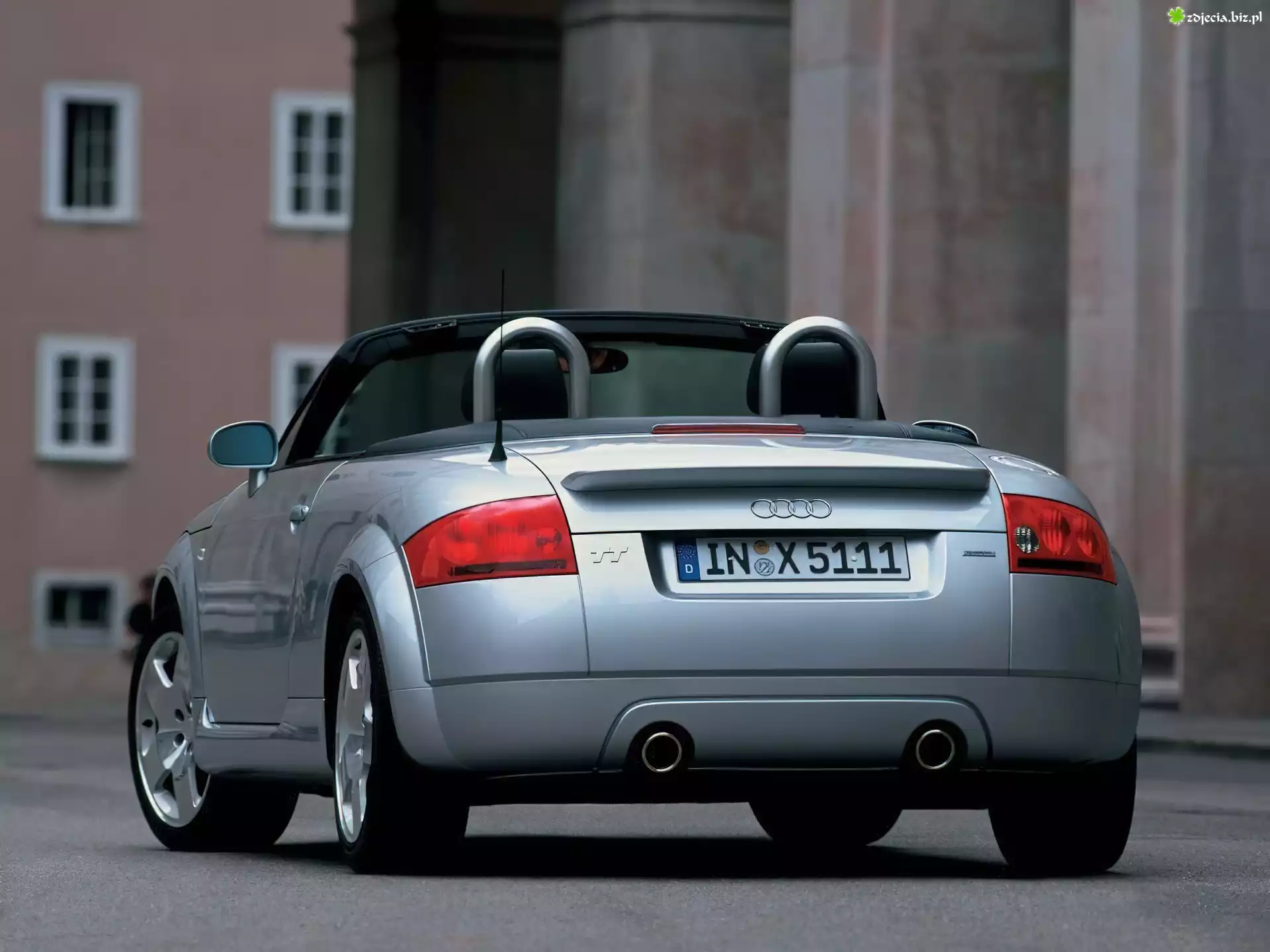 Srebrne, Audi TT