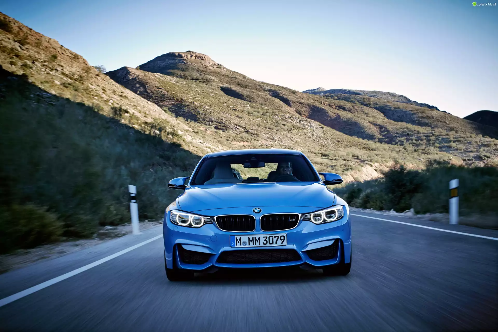 Zdjęcie BMW M3, w trasie