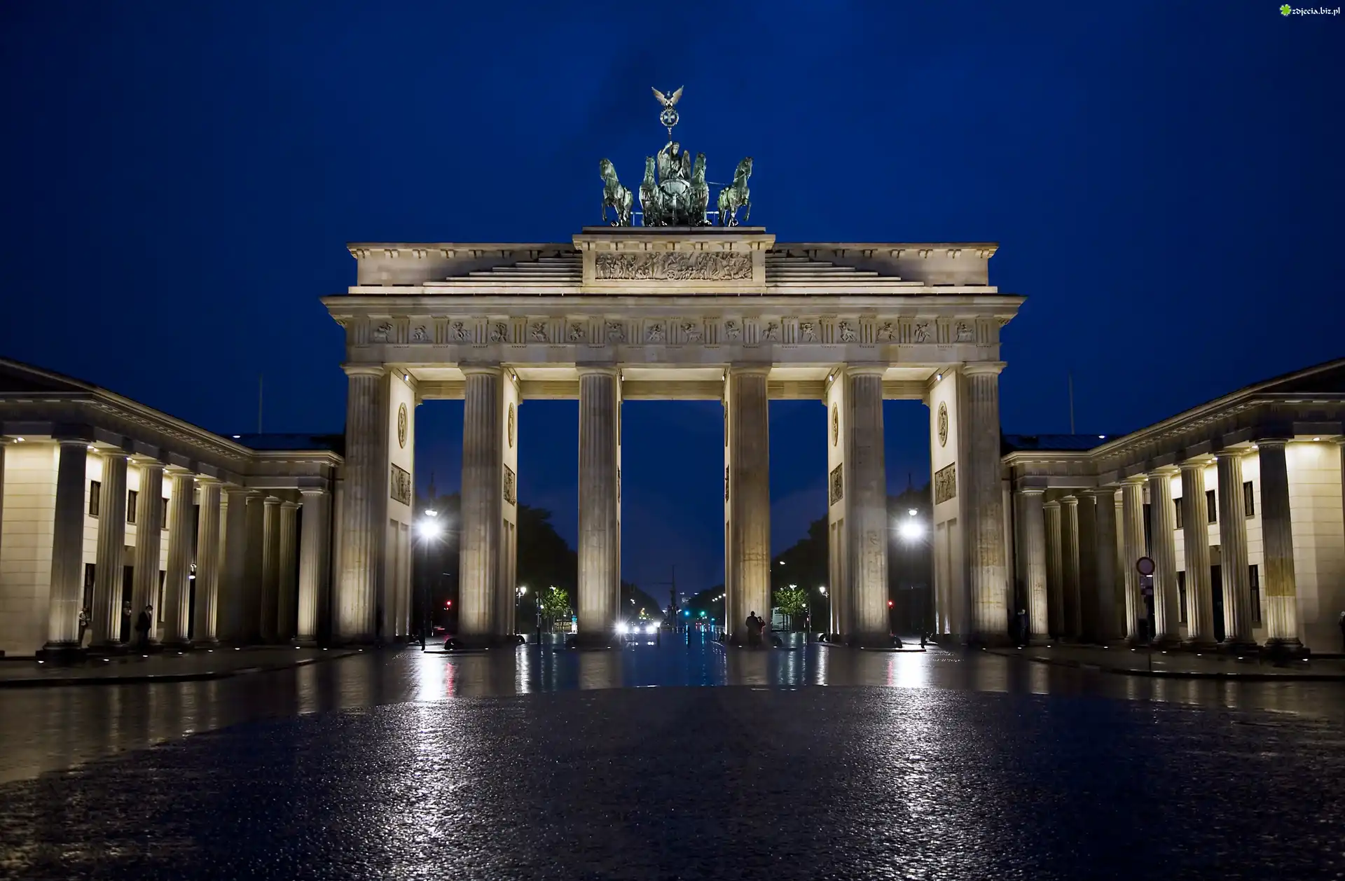 Brama Brandenburska, Berlin, Miasto, Noc