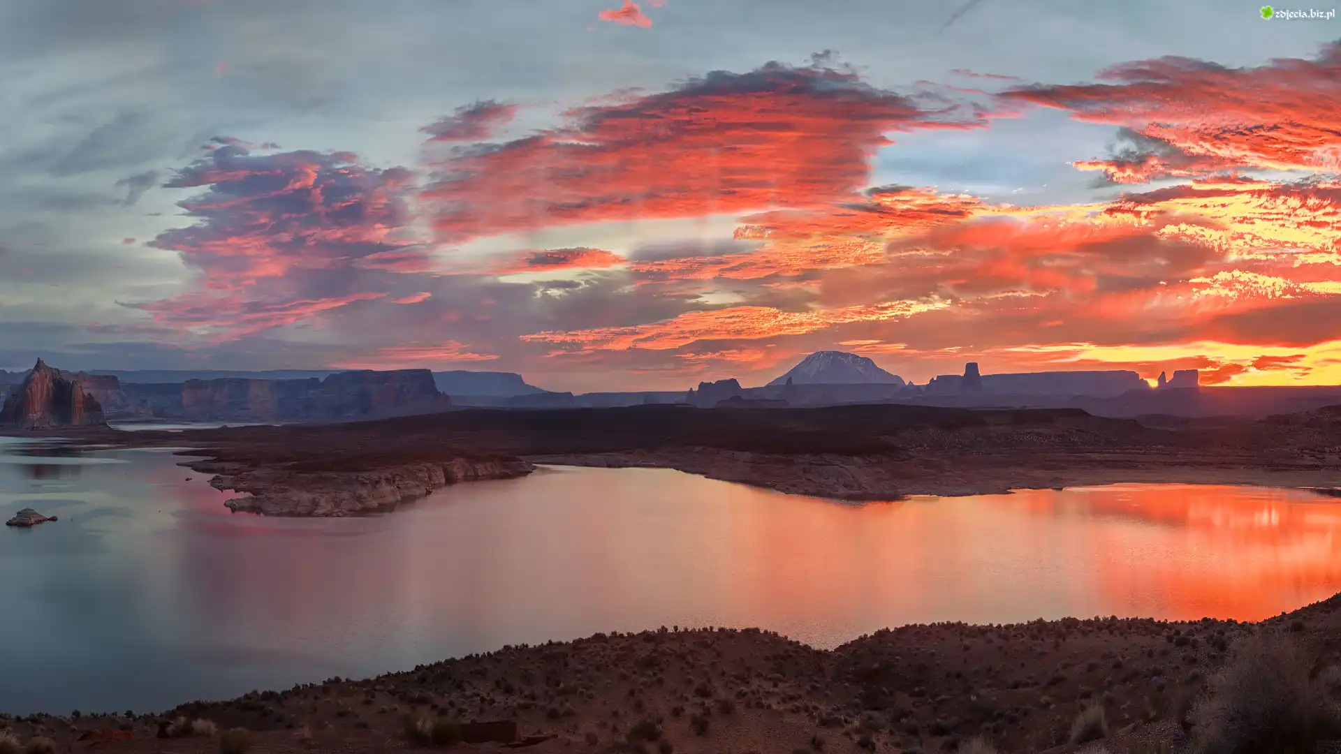 Jezioro, Lake Powell, Kanion, Glen Canyon, Skały, Wschód słońca, Arizona, Stany Zjednoczone