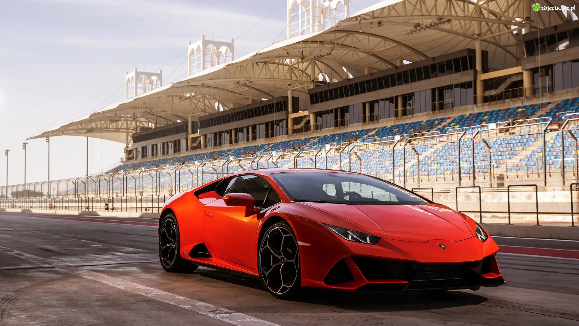 Czerwone, Lamborghini Huracan EVO