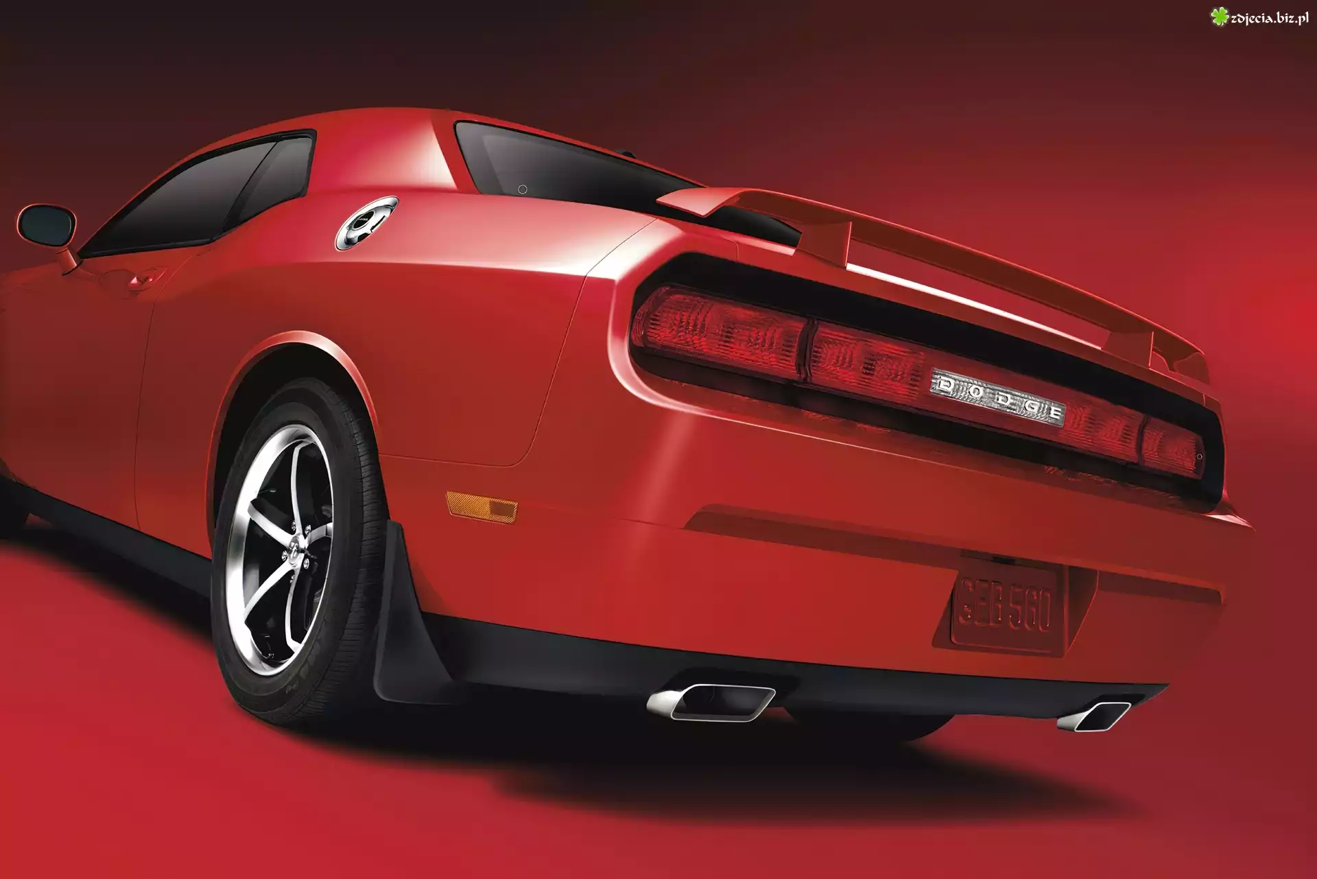 Dodge Challenger, Spojler, Klapy