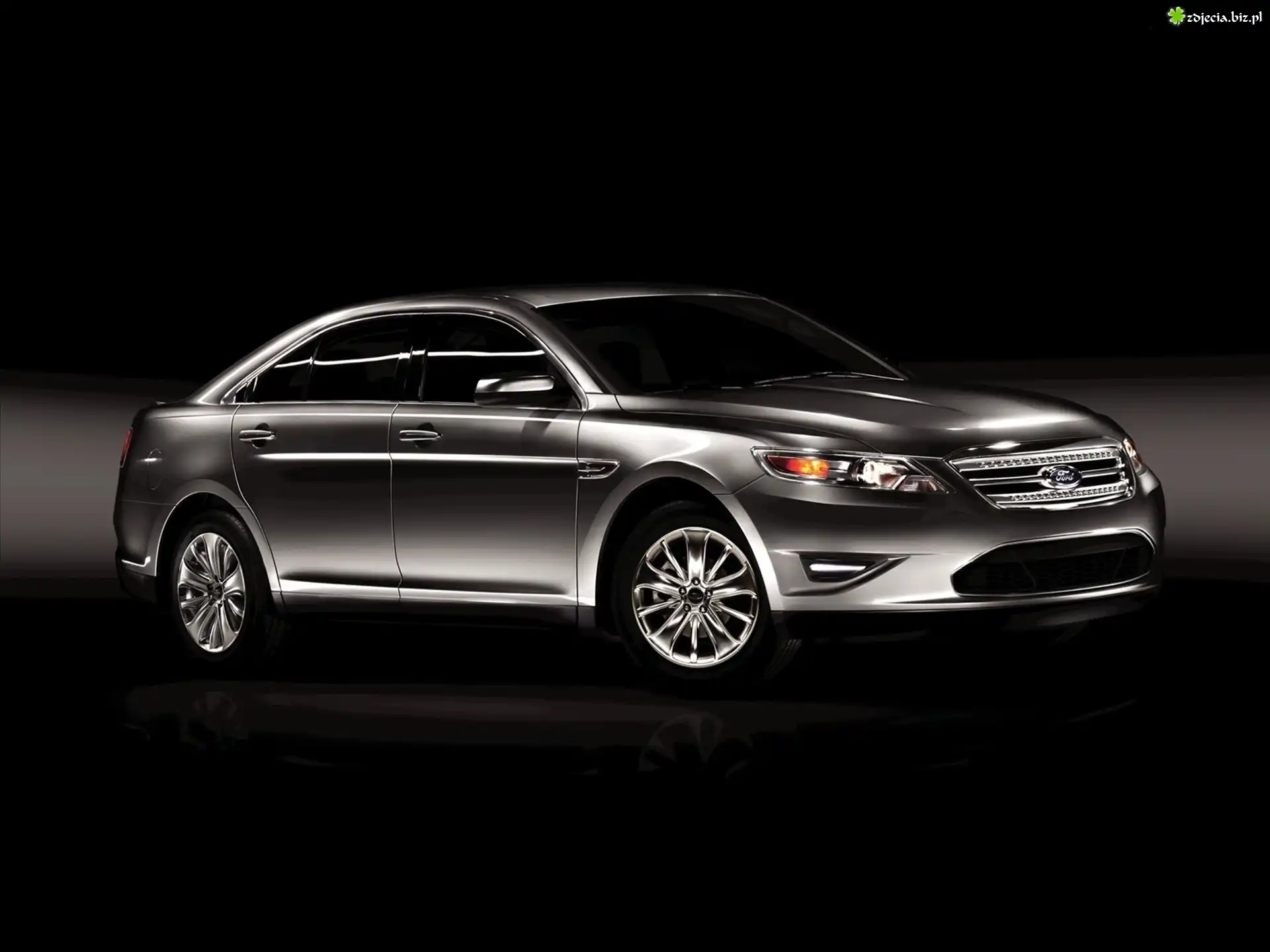 Ford Taurus