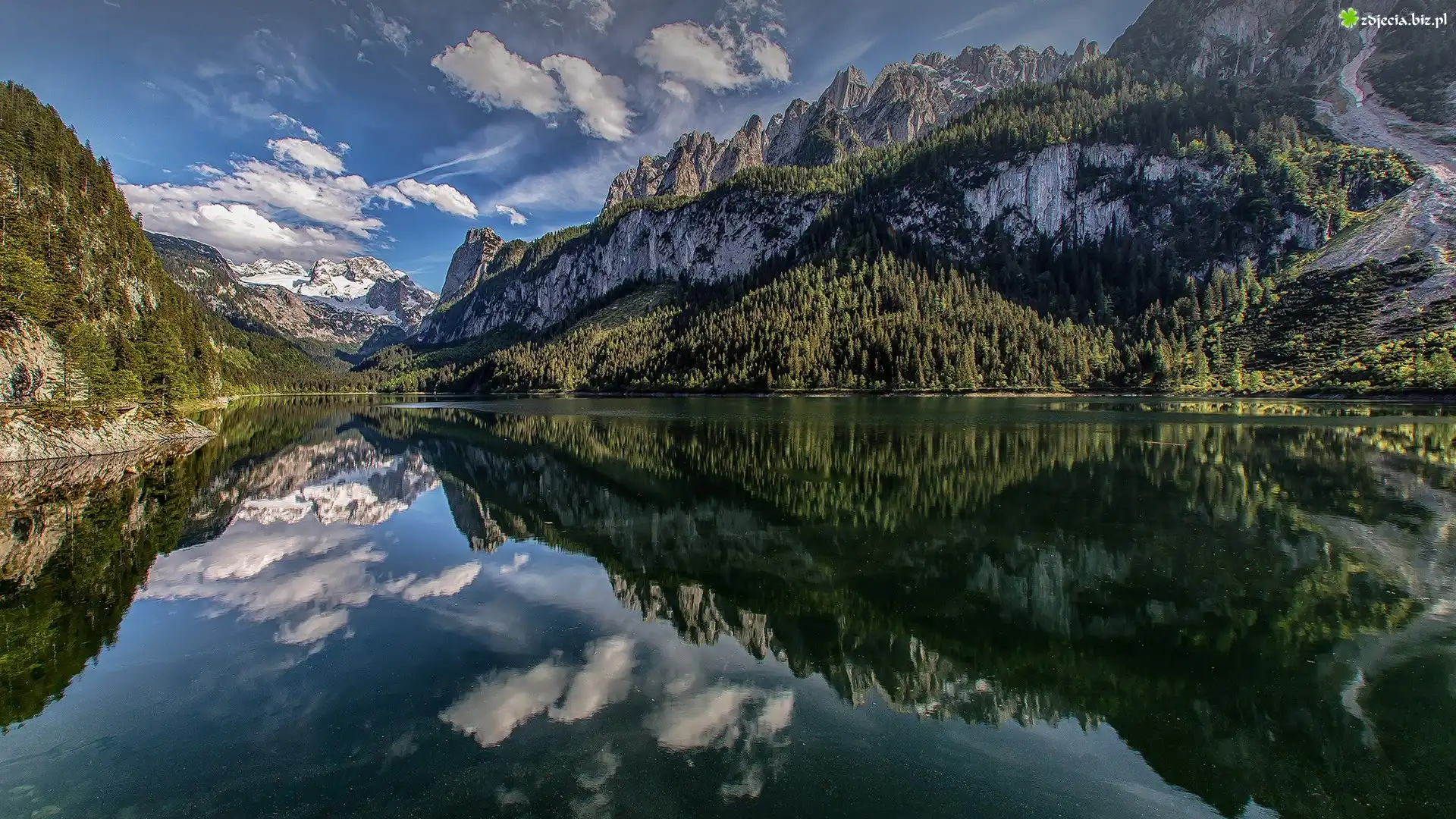 Austria, Góry Dachstein, Jezioro Gosau, Drzewa, Chmury, Odbicie