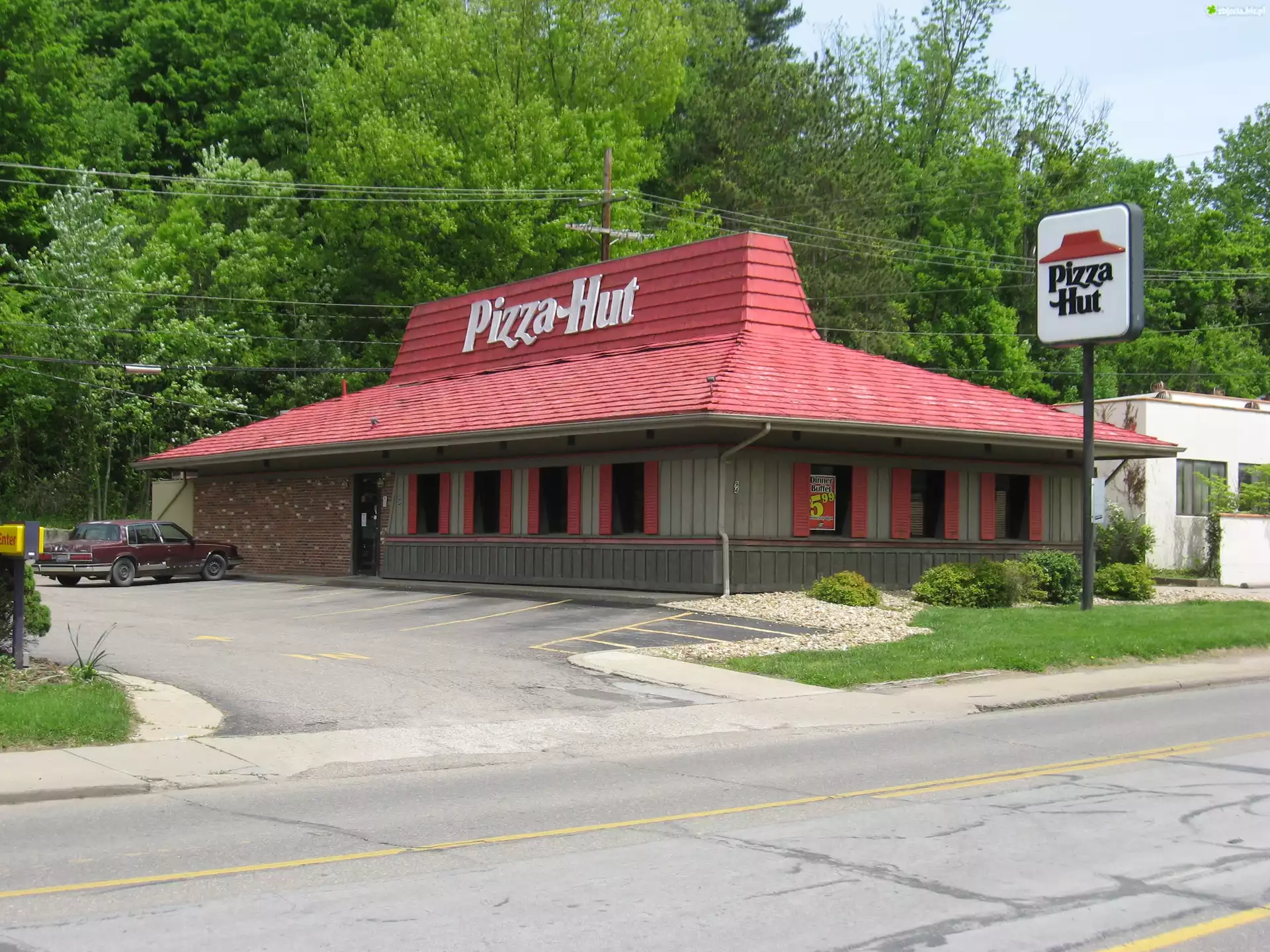 Pizza Hut, Restauracje