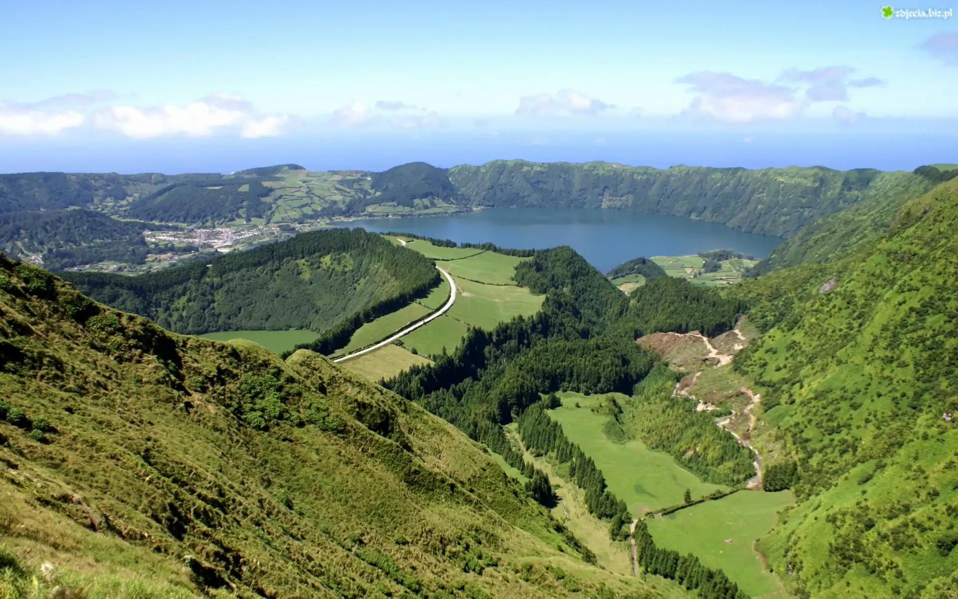 Góry, Jezioro, Lasy