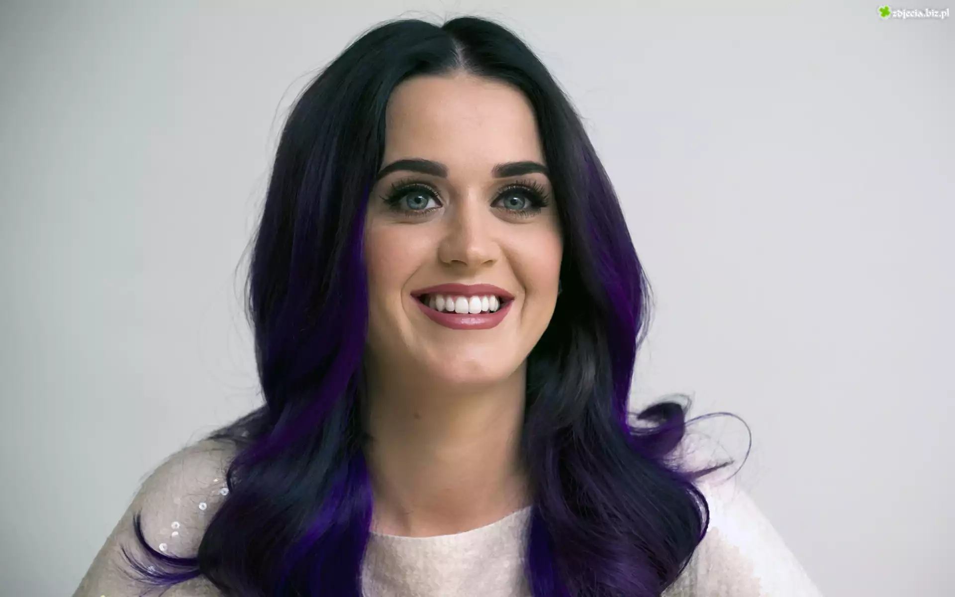 Katy Perry, Katheryn Elizabeth Hudson, Piosenkarka