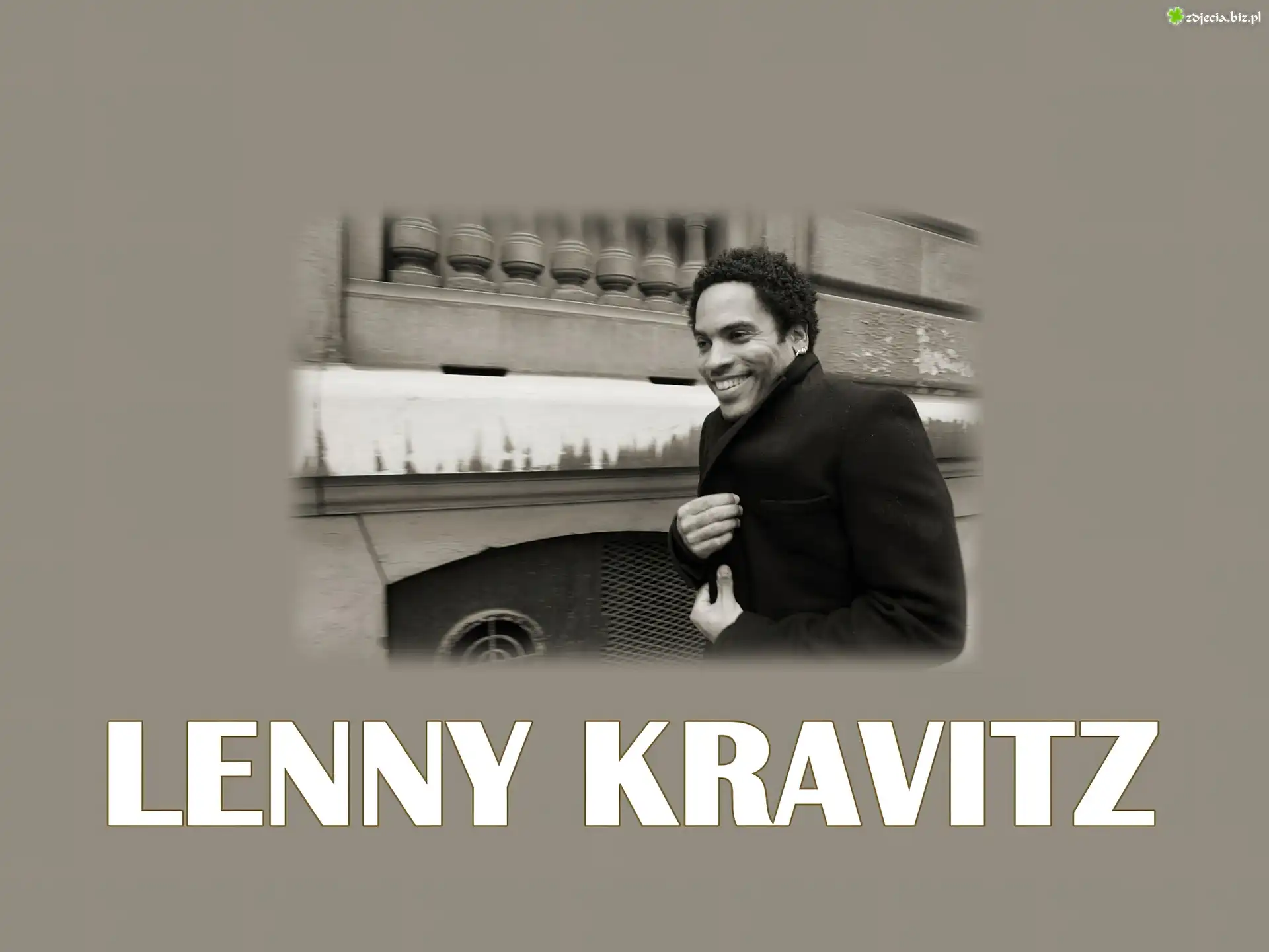 Lenny Kravitz, Płaszcz
