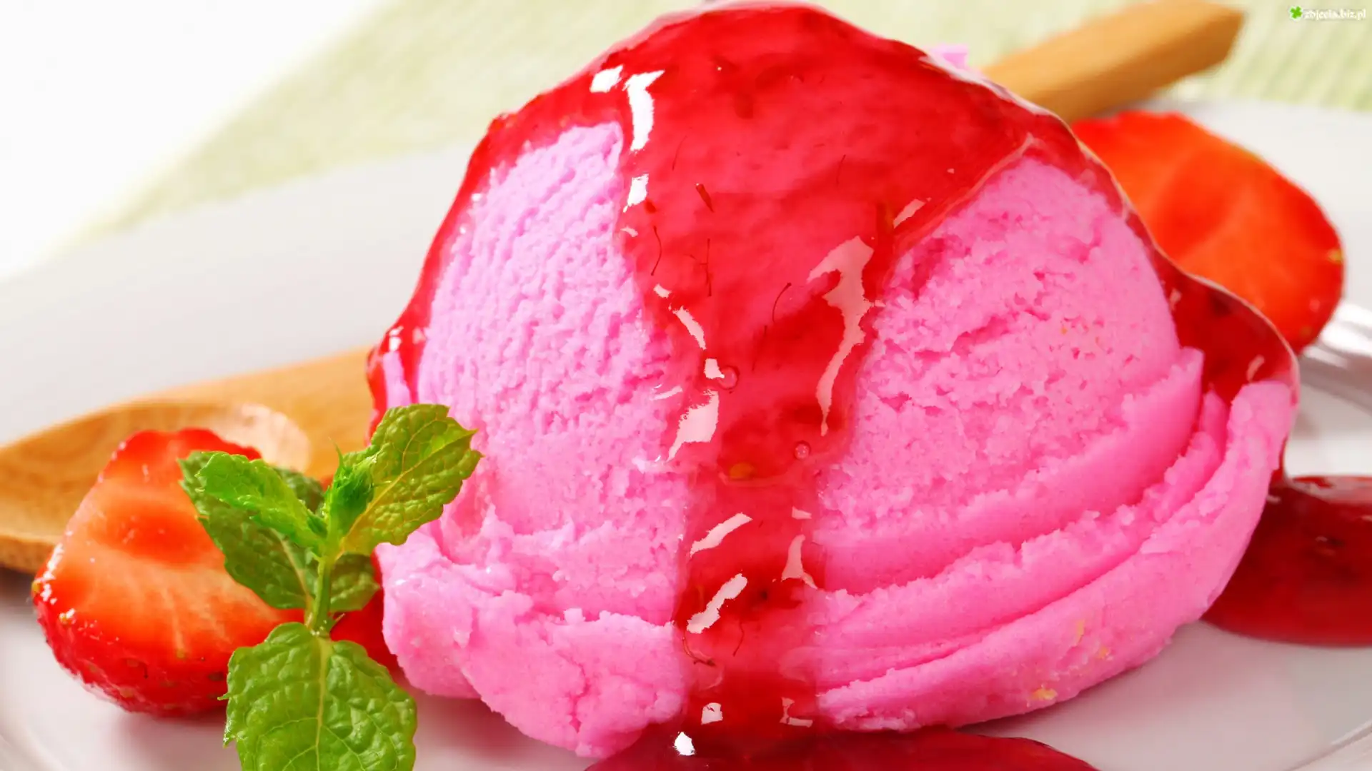 Lody, Gałka, Truskawki, Syrop
