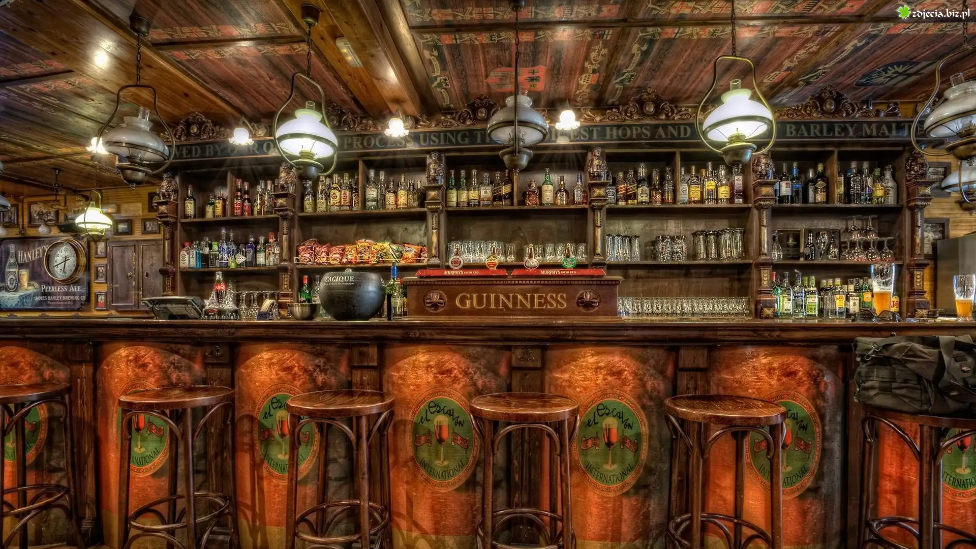 Lokal, Wnętrze, Bar, Alkohole, HDR