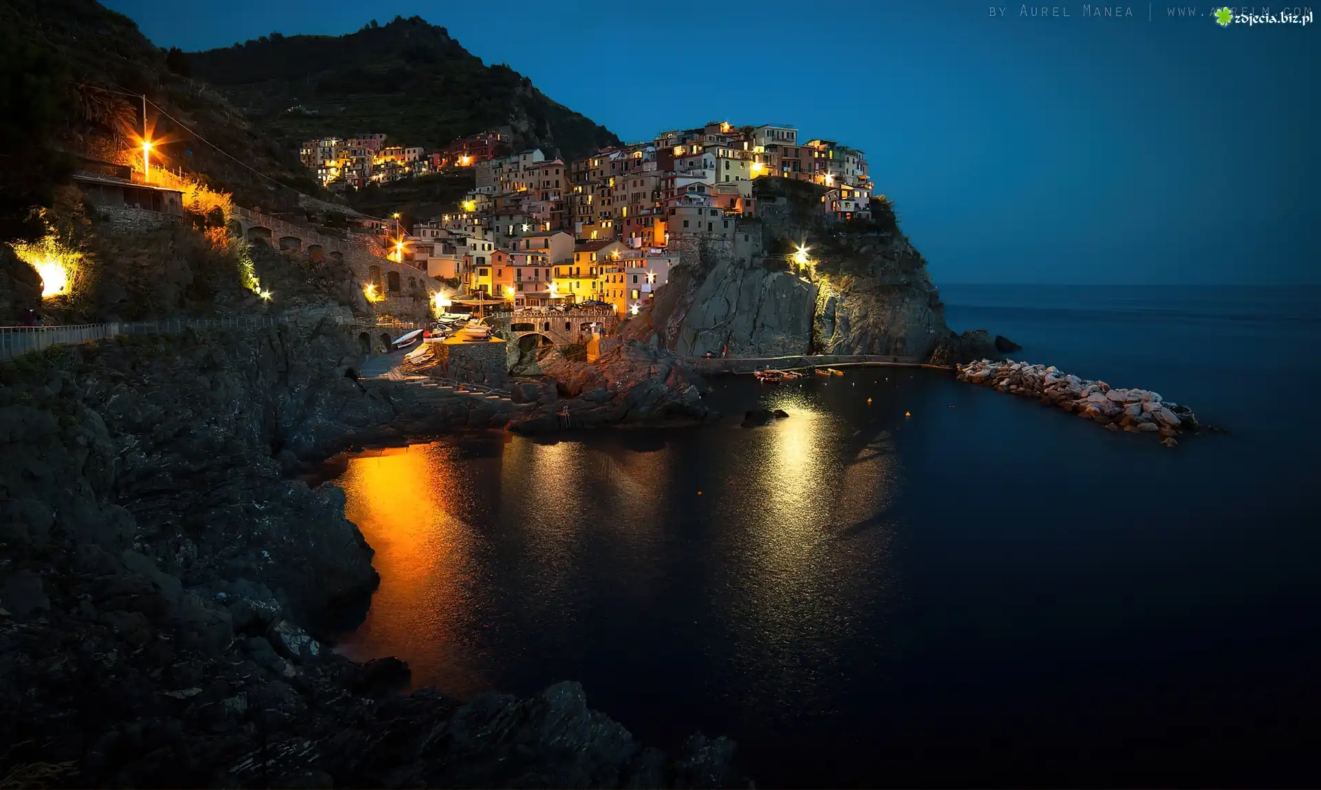 Manarola, Włochy, Wybrzeże, Noc