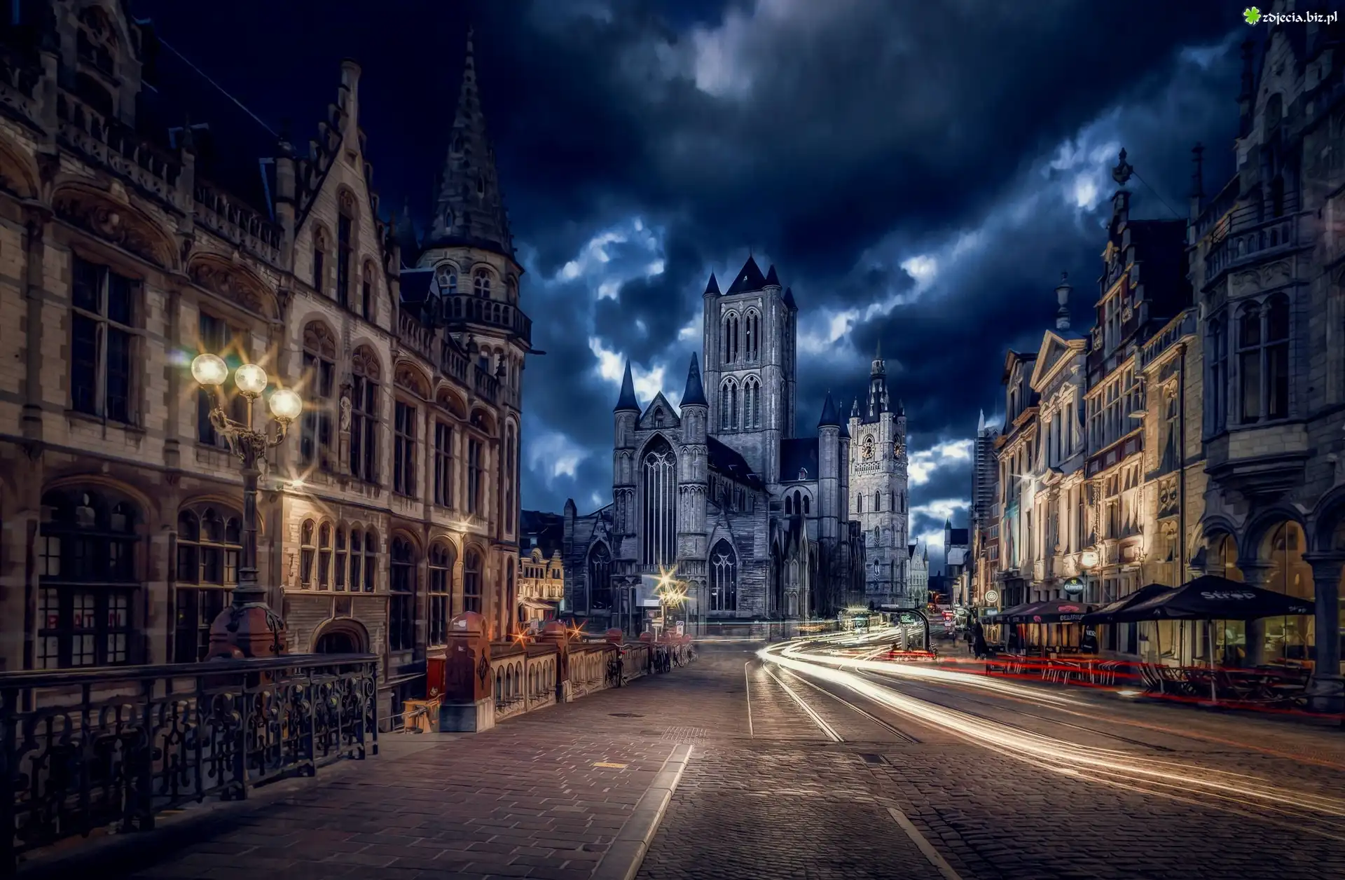 Miasto Nocą, Ulica, Budynki, Belgia