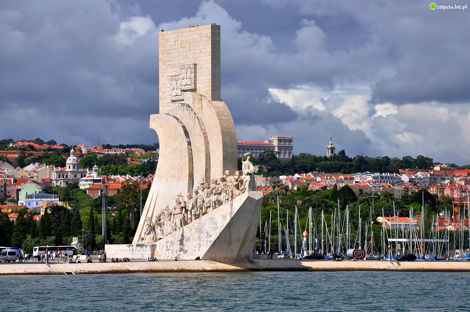 Portugalia, Lizbona, Morze, Wybrzeże, Pomnik, Odkrywców, Marina, Łodzie