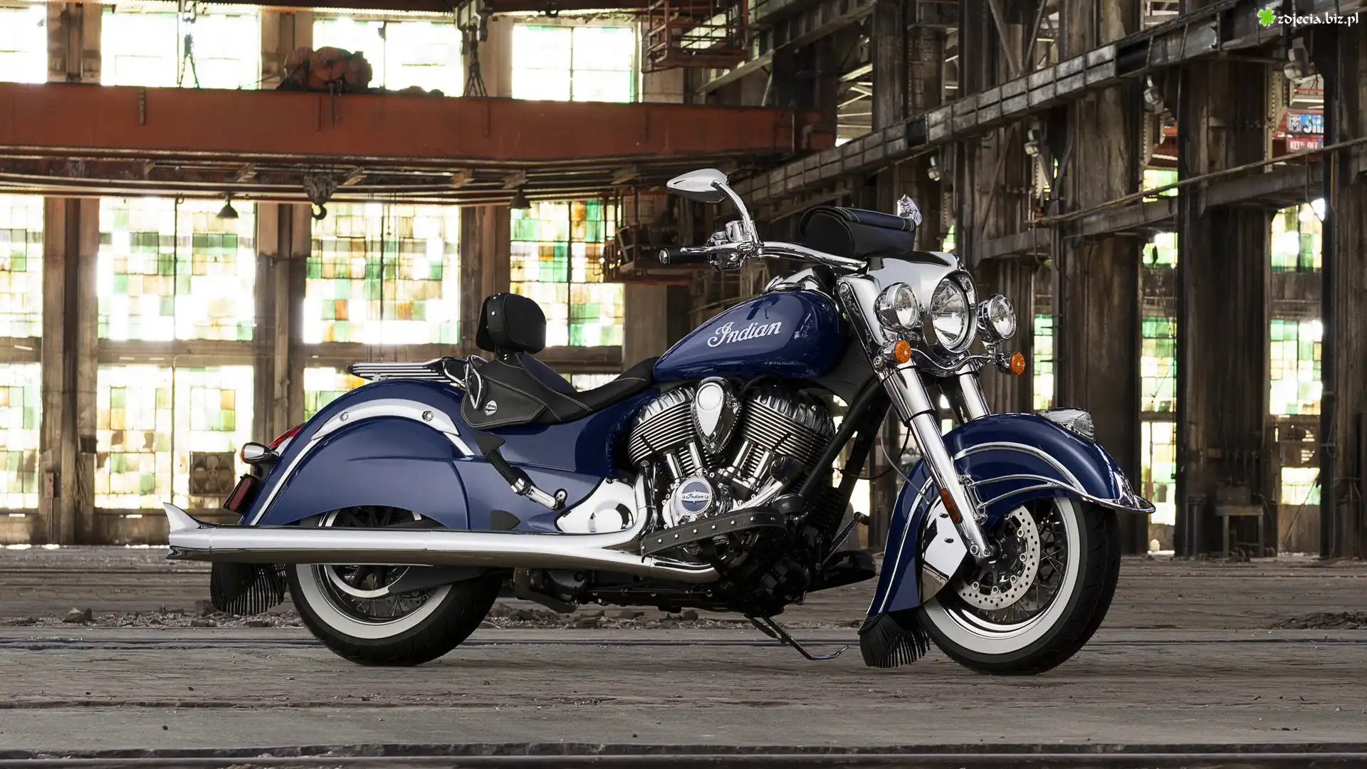 Granatowy, Motocykl, Indian