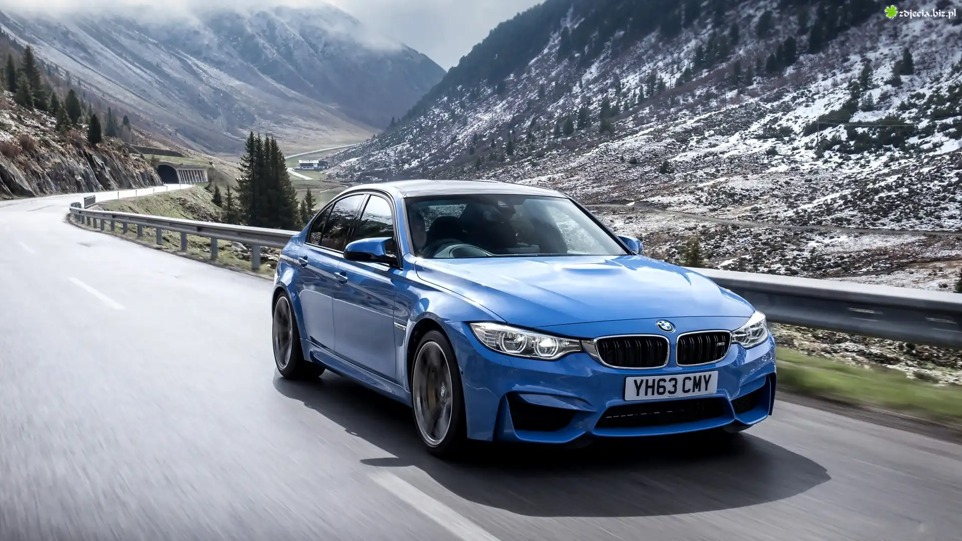 Zdjęcie Niebieskie, BMW, M4, Droga, Góry