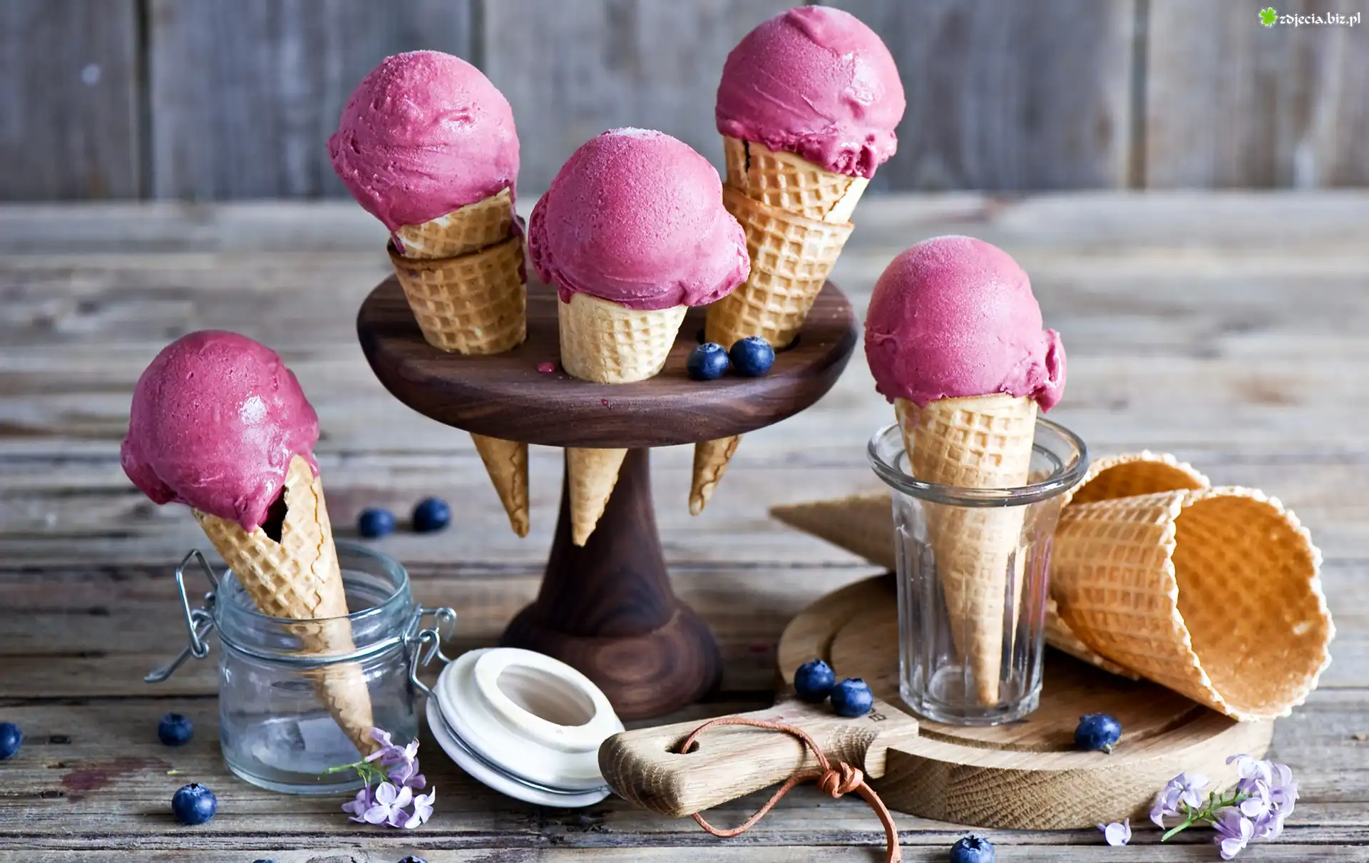 Owocowe, Lody, Rożki, Deska, Jagody