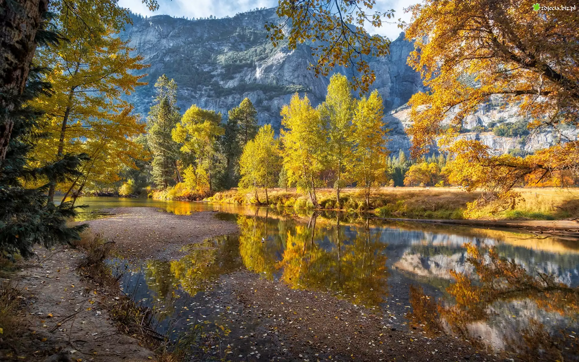 Park Narodowy Yosemite, Jesień, Rzeka, Merced River, Góry, Sierra Nevada, Kalifornia, Stany Zjednoczone