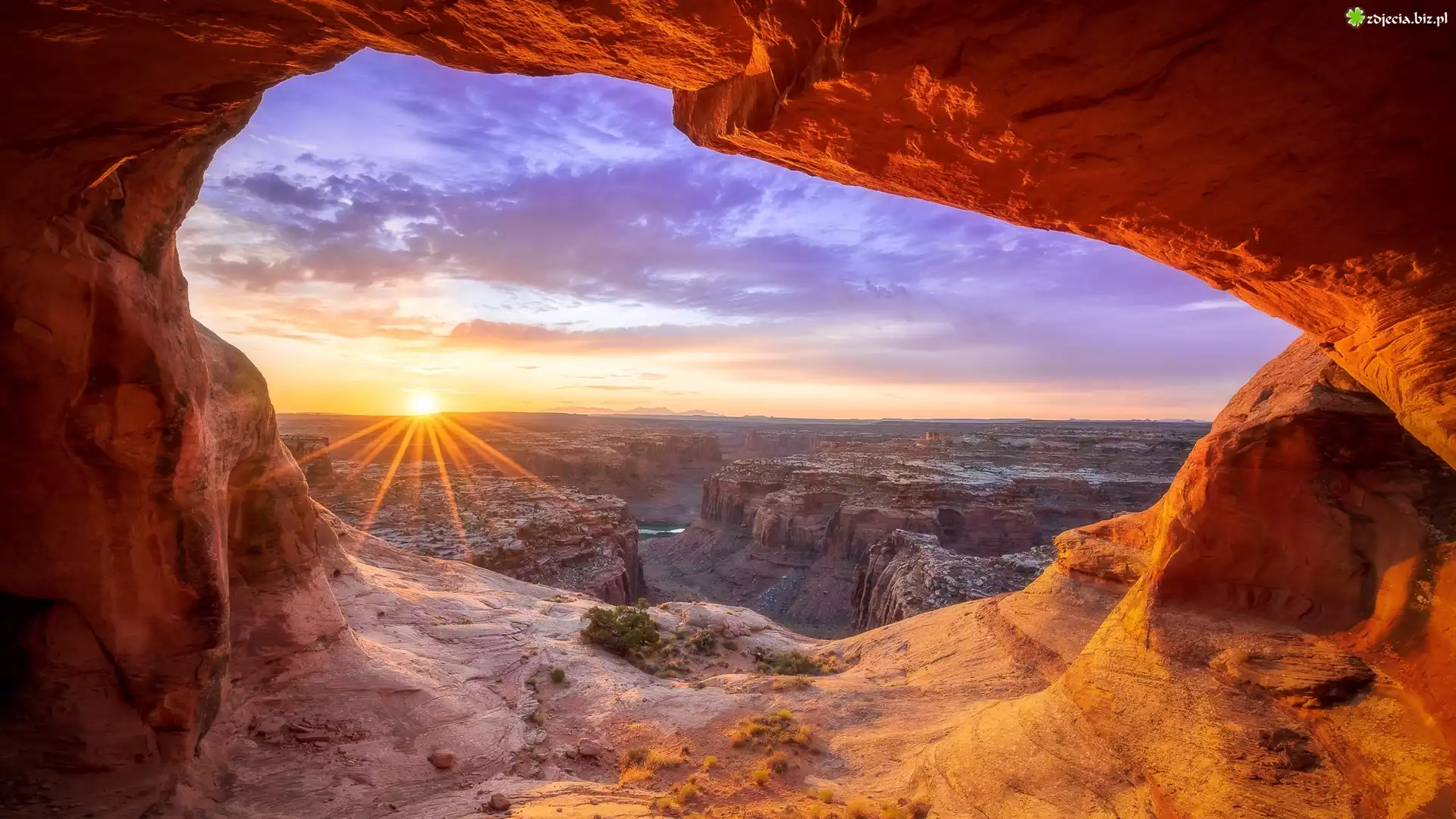 Park Narodowy Canyonlands, Kanion, Skały, Łuk skalny, Promienie słońca, Stan Utah, Stany Zjednoczone