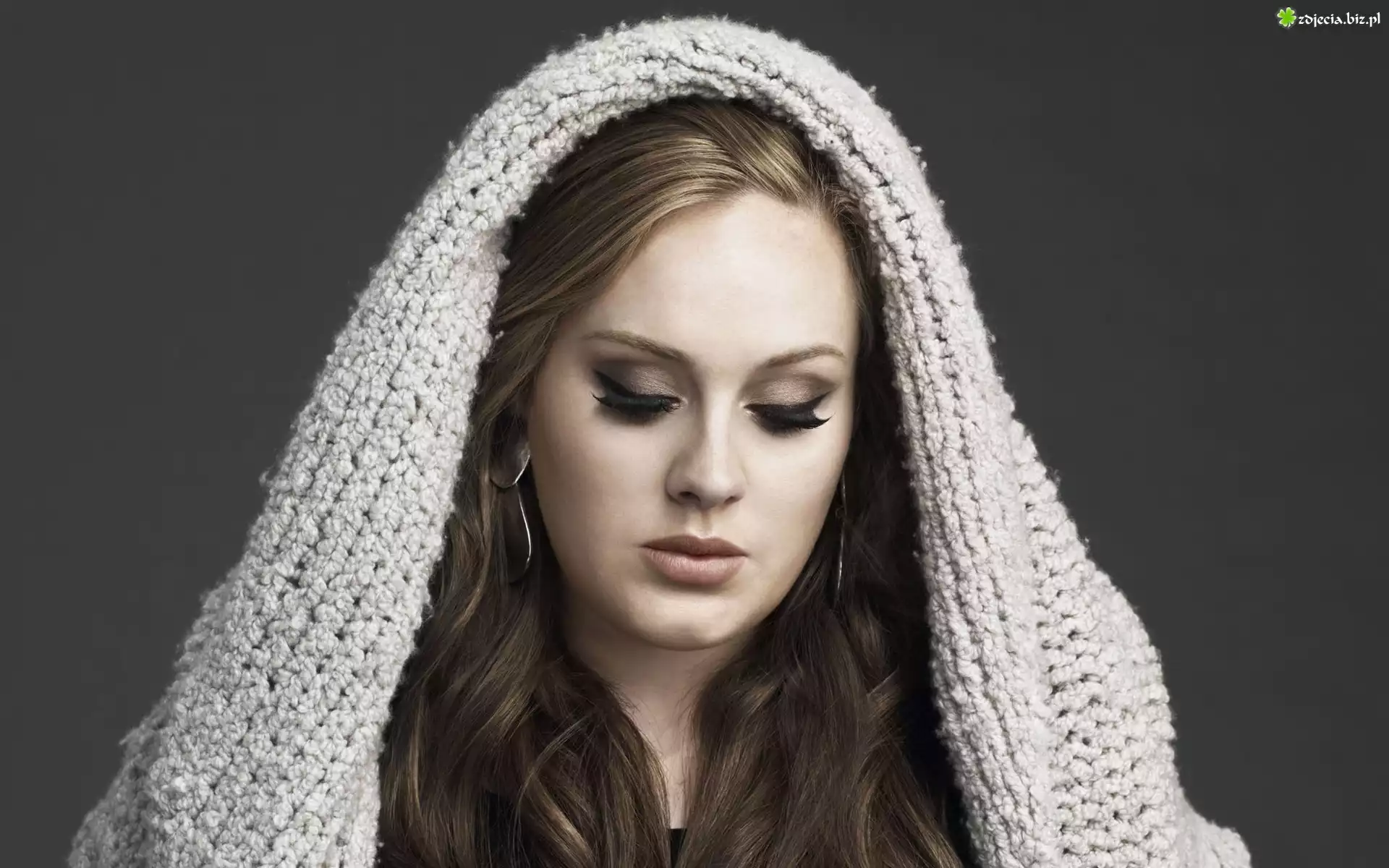 Adele, Piosenkarka, Makijaż