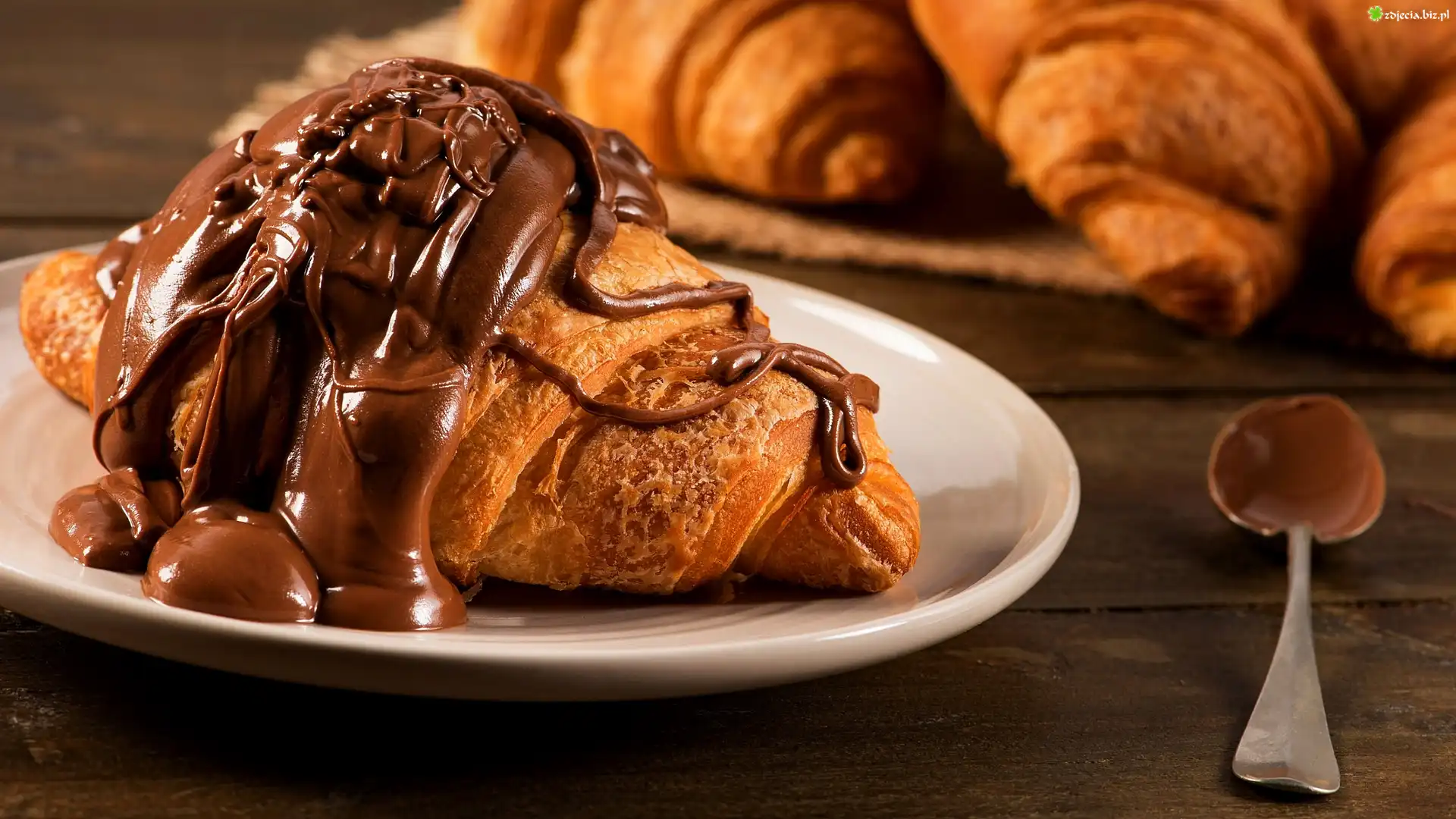 Rogalik, Czekolada, Nutella, Talerz