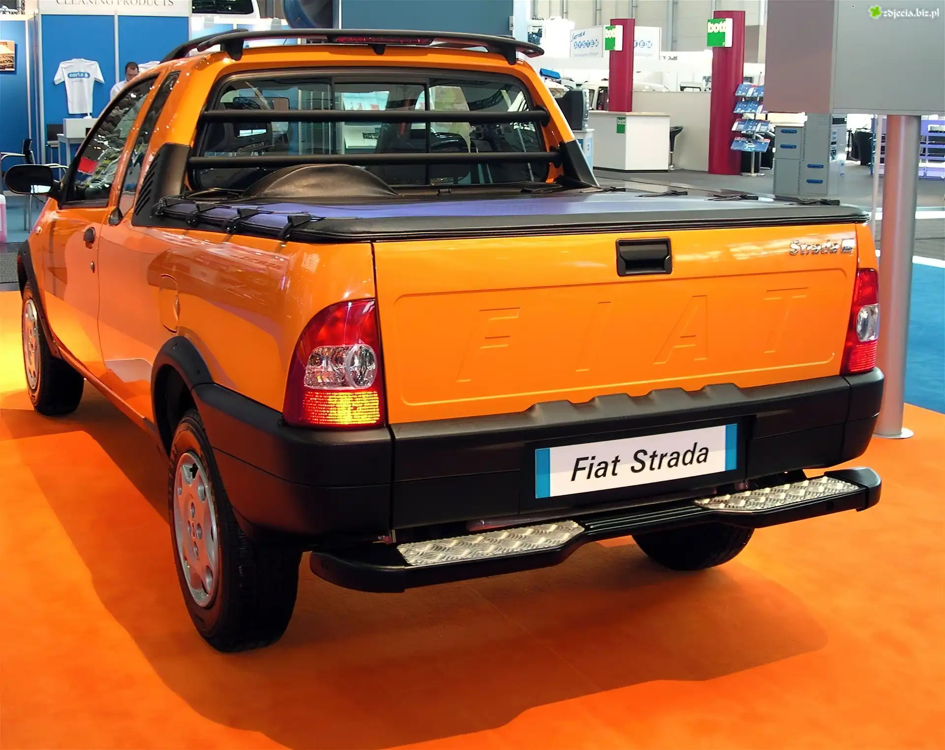 Tył, Fiat Strada, Paka