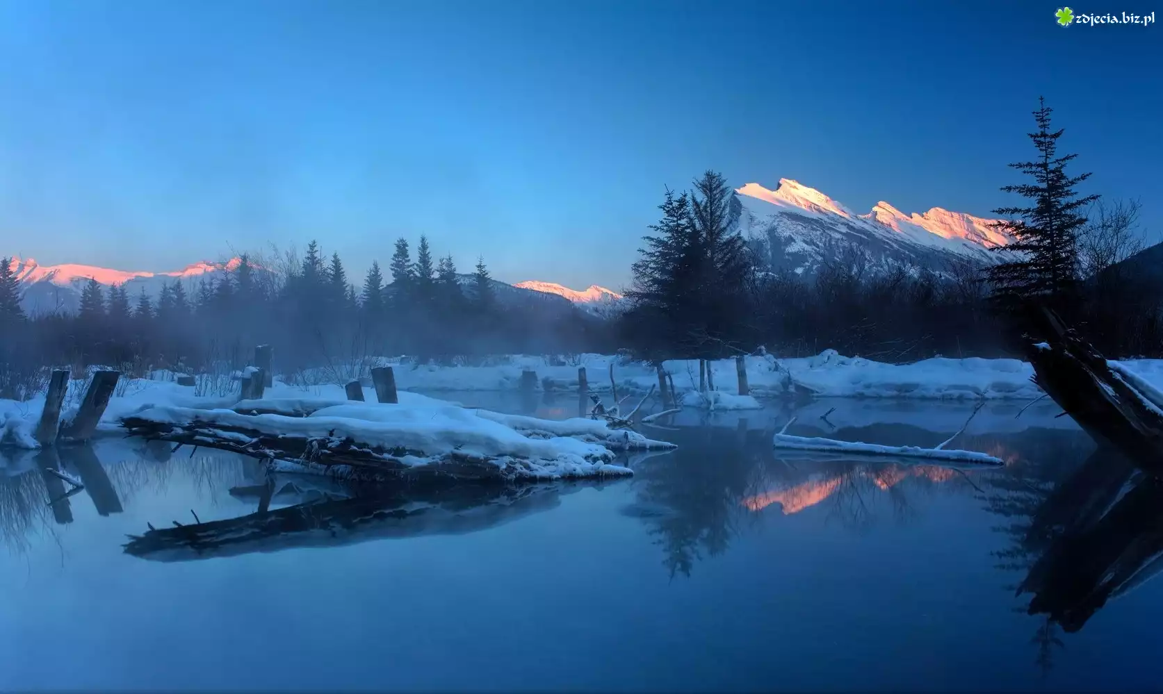 Kanada, Jezioro Vermilion Lakes, Park Narodowy Banff, Góry, Zima