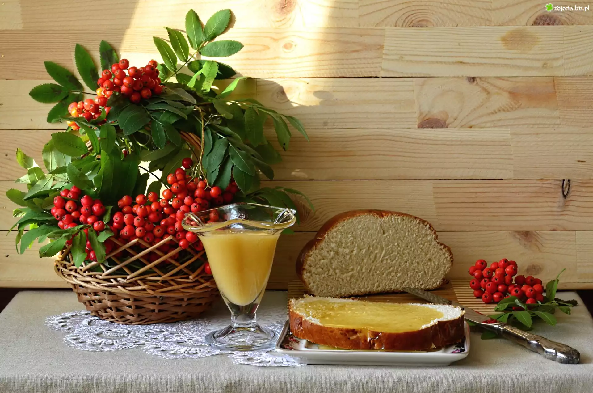 Wiklinowy, Koszyczek, Jarzębina, Sok, Kanapka, Nóż