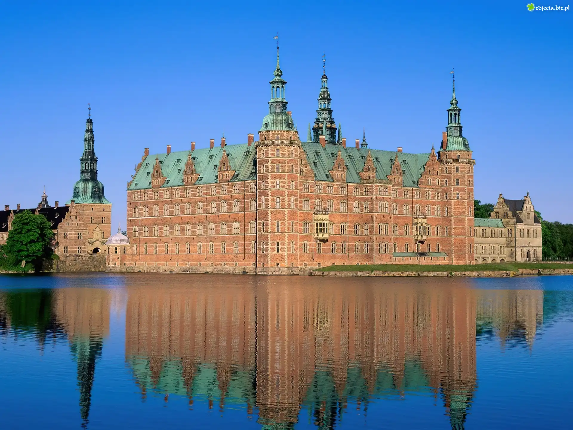 Zamek Frederiksborg, Miasto Hillerød, Dania, Narodowe Muzeum Historyczne, Woda