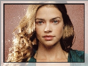 twarz, Denise Richards