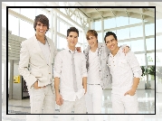 Serial, Big Time Rush, Kendall Schmidt, Logan Henderson, James Maslow, Carlos Pena Jr