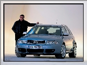 Audi RS4, Avant, Przód