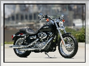 Harley-Davidson Dyna Super Glide Custom