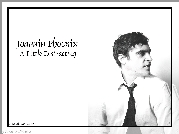 Joaquin Phoenix,biała koszula, krawat