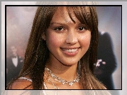 Jessica Alba, naszyjnik, białe, ząbki