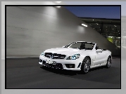 Mercedes Benz SL63, AMG