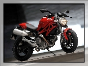 Ducati Monster 696, Stopka