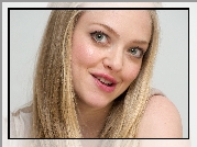 Amanda Seyfried, Dziwna, Mina