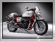 Triumph Thruxton 900