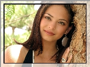 Kristin Kreuk, Drzewo