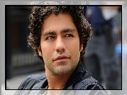 Aktor, Adrian Grenier