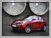 Nissan Juke, Okrągłe, Reflektory