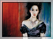 Aktorka, Liu Yifei, Czarna, Sukienka