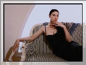 Monica Bellucci, Kanapa, Czarna, Sukienka