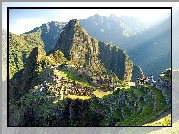 Machu Picchu, Góry, Ruiny