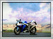 Plac, Niebo, Suzuki GSX R 1000